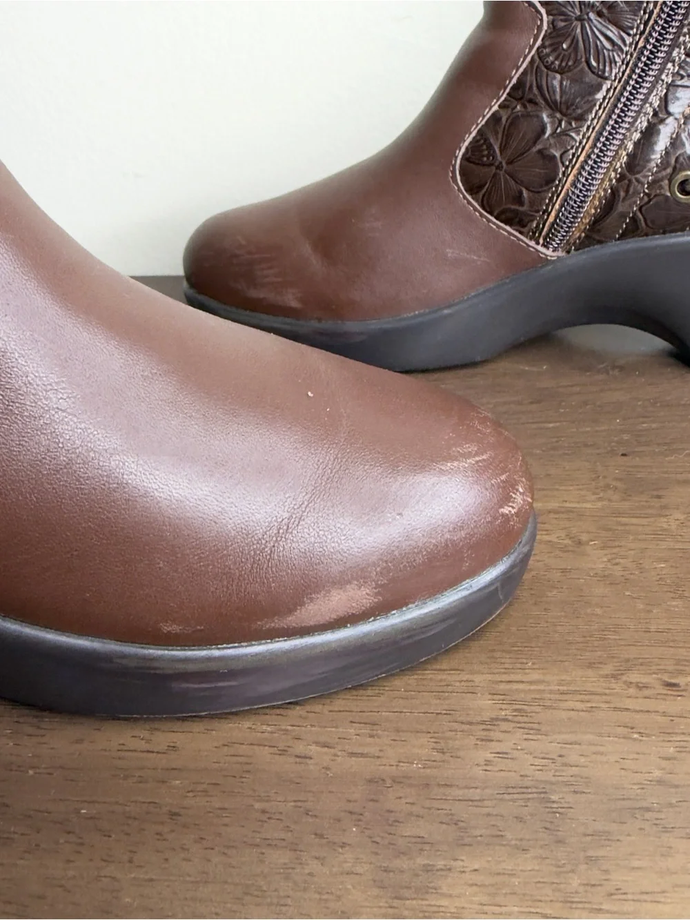 Alegria by PG Lite Stevee Brown Leather Ankle Boots sz 36 (6)